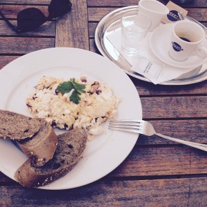 Array
(
    [id] => 4
    [id_producto] => 5
    [imagen] => 5-4-reservardesayuno.jpg
    [orden] => 0
)
